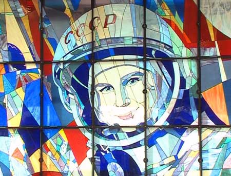 К Международному дню космоса и юбилею первой женщины космонавта ВАЛЕНТИНЫ ТЕРЕШКОВОЙ